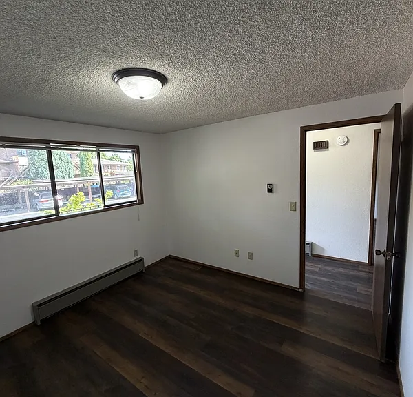 305 La Villa Dr — Photo 5
