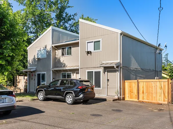 1720 17th St, Springfield, OR 97477