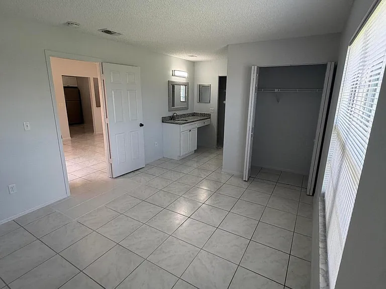 1440 Malibu Cir NE #101 — Photo 8