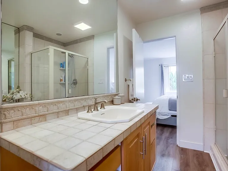 901 Caminito Estrada #C — Photo 20