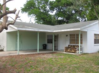 2817 25th St W, Bradenton, FL 34205