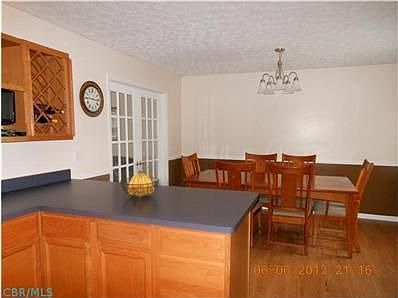 4th image of 711 Suntree Dr