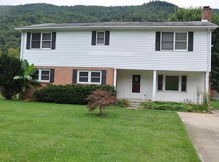 2611 Dogwood Ave, Covington, VA 24426