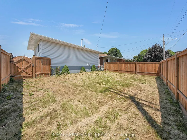 35 Eugene St — Photo 35