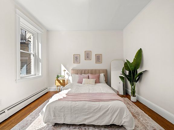 4th image of 1840 Commonwealth Ave APT 8