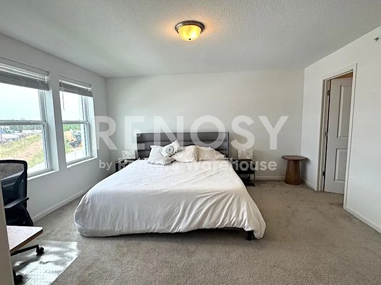 7216 Walnut Grove Ln N — Photo 22