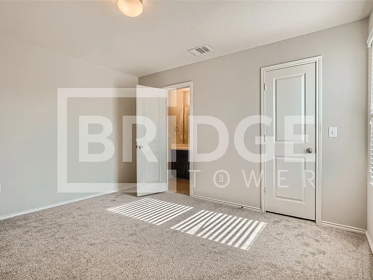 5700 Bell Tower Ln — Photo 18