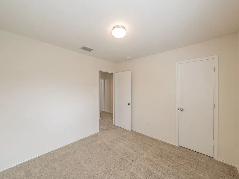 8864 Valley River Dr — Photo 18