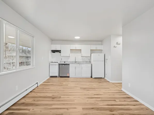 Aspen Creek Apartments, 319-321 E Brookside St #1a199e3f4, Colorado Springs, CO 80905