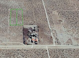 Vic Ave N #R12, Palmdale, CA 93591