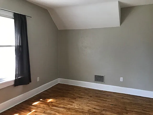 1216 Bellevue Ave — Photo 20