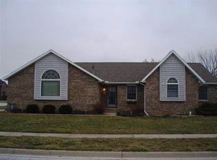 790 Pinehurst Dr, Tipp City, OH 45371