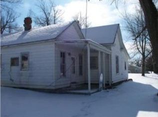 401 S Washington St #A, Maysville, MO 64469