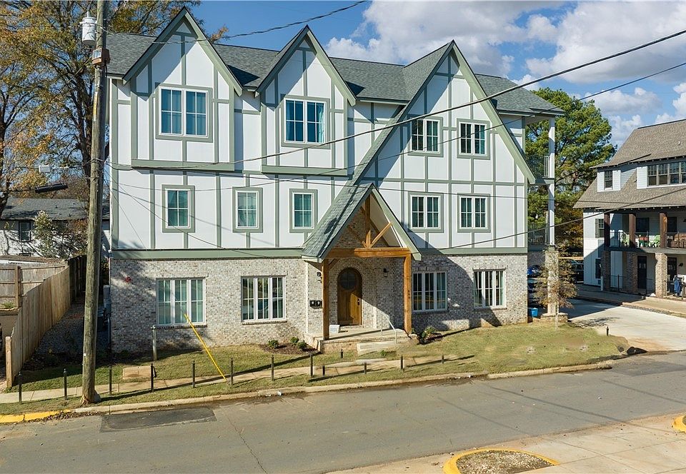 1st image of 608 15th Ave