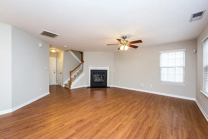 10420 Haddington Dr NW — Photo 36