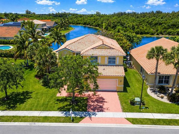 740 SW 191st Ave