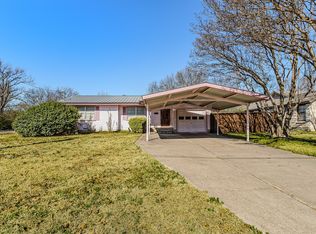 1401 N Rockwall Ave, Terrell, TX 75160