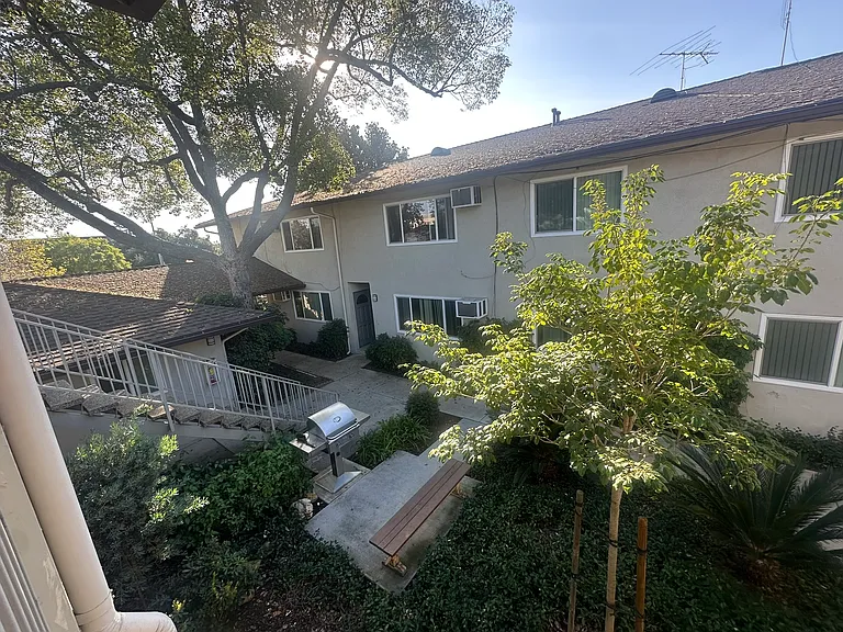 417 E Badillo St #8 — Photo 10