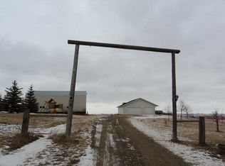 10909 Toulon Dr, Bismarck, ND 58503