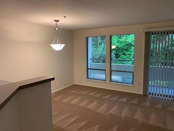 5th image of 375 Bellevue Way SE #13