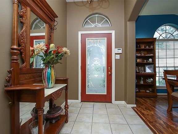 4th image of 6918 Catarina Cir