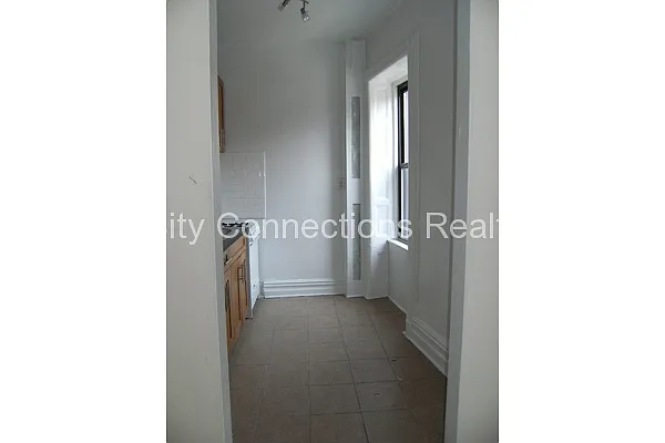 Rented by City Connections Realty | media 30