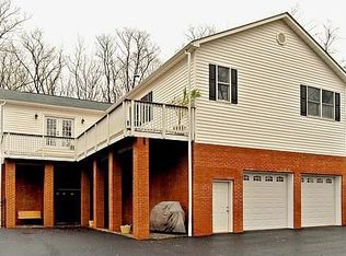 5380 Sasher Ln, Fairfax, VA 22030