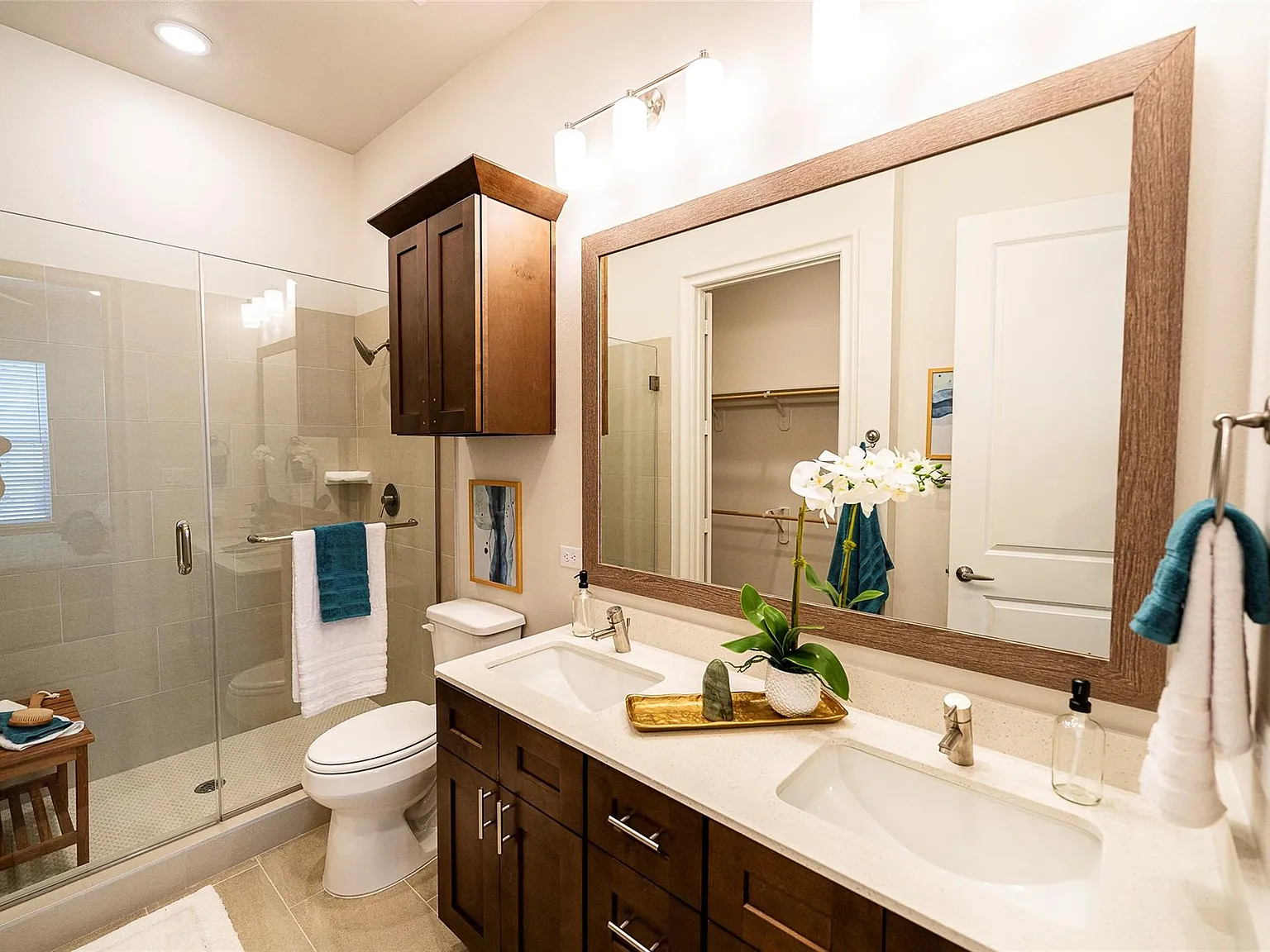 4 bed, 2.5 bath, 1849 sqft, $2,695 — Photo 3