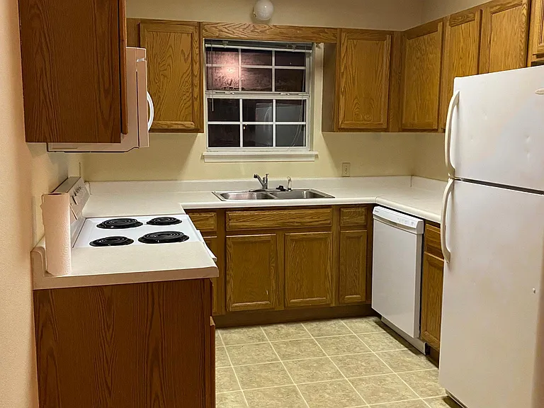 500 Shady Grove Rd #7 — Photo 5