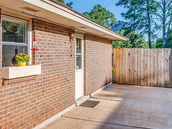 4th image of 319 Hiwassee Dr