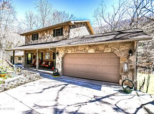 1016 Indian River Boat Dock Rd, Jacksboro, TN 37757