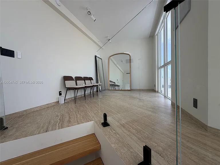 16425 Collins Ave #OS18A — Photo 14