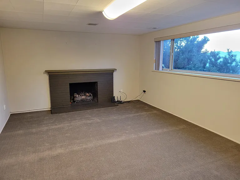 2179 S Belaire Dr E — Photo 23