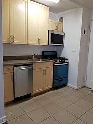 Rented by Hillel Realty Group