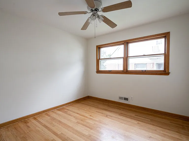 422 Gascoigne Dr — Photo 16
