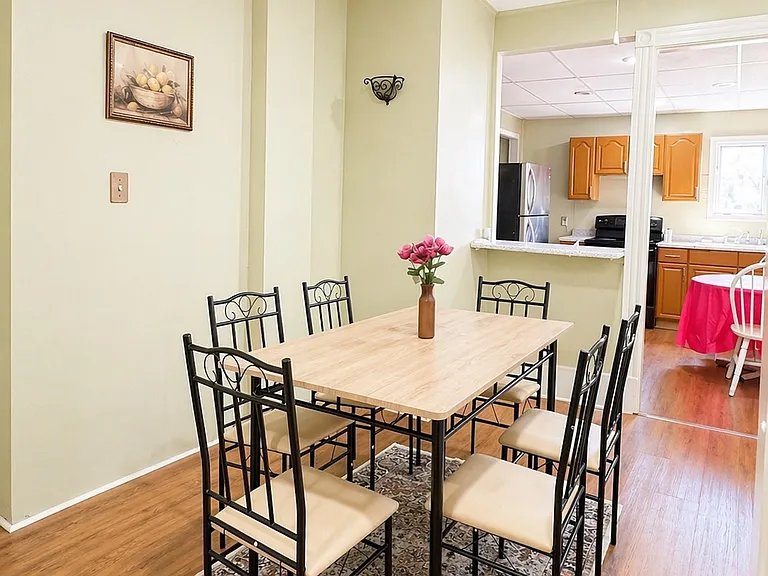 1817 Ontario Ave #1 — Photo 14