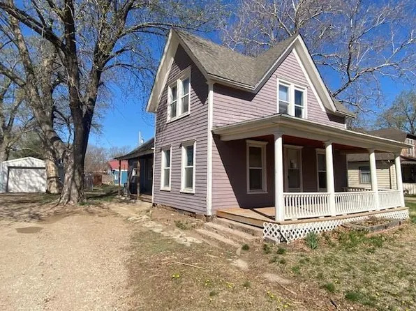 217 N Nelson St, Bennington, KS 67422