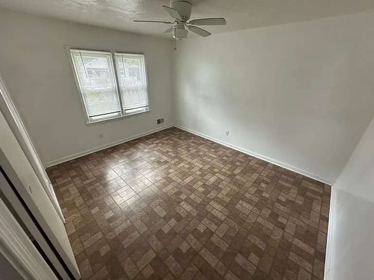 4514 Winnrose Way — Photo 8