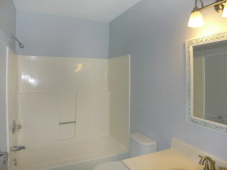 124 Marlowe Ct — Photo 13