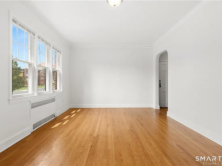 684 Farmington Ave #B6 — Photo 9