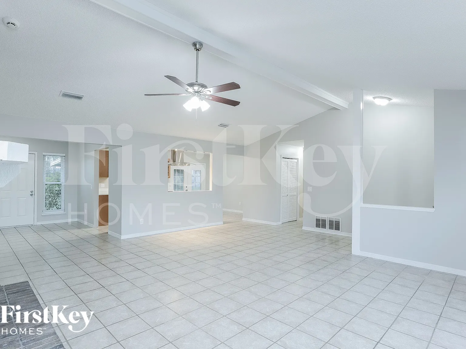 3 bed, 2.0 bath, 1848 sqft, $2,350 — Photo 3