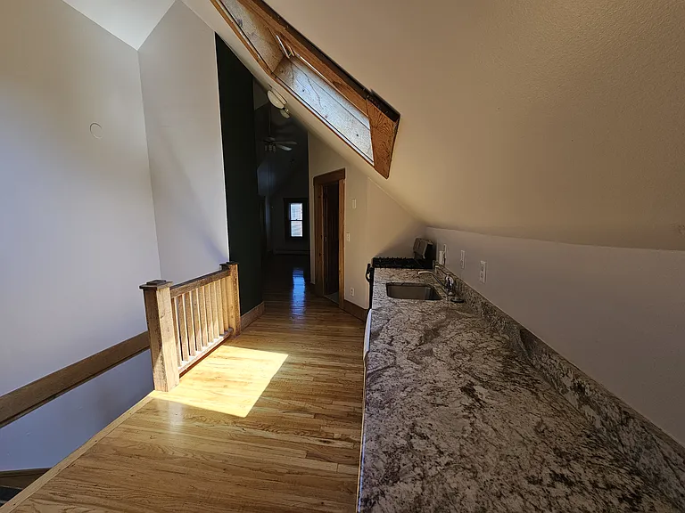 14 Oxford St #5 — Photo 6