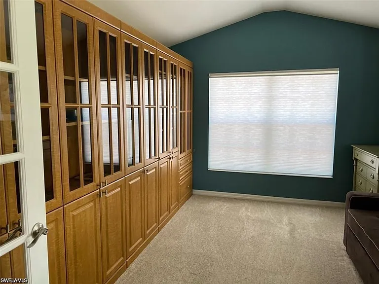1405 Tiffany Ln #1408 — Photo 16