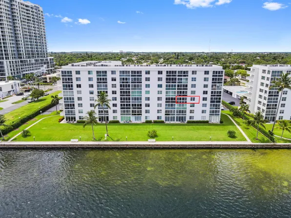 301 Lake Shore Drive #402, Lake Park, FL 33403