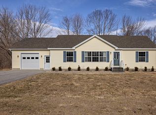 9 Country Way, Rockland, ME 04841