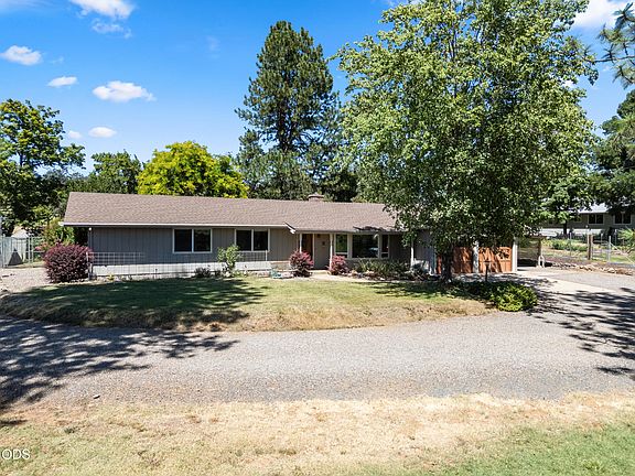 4th image of 4050 Dark Hollow Rd