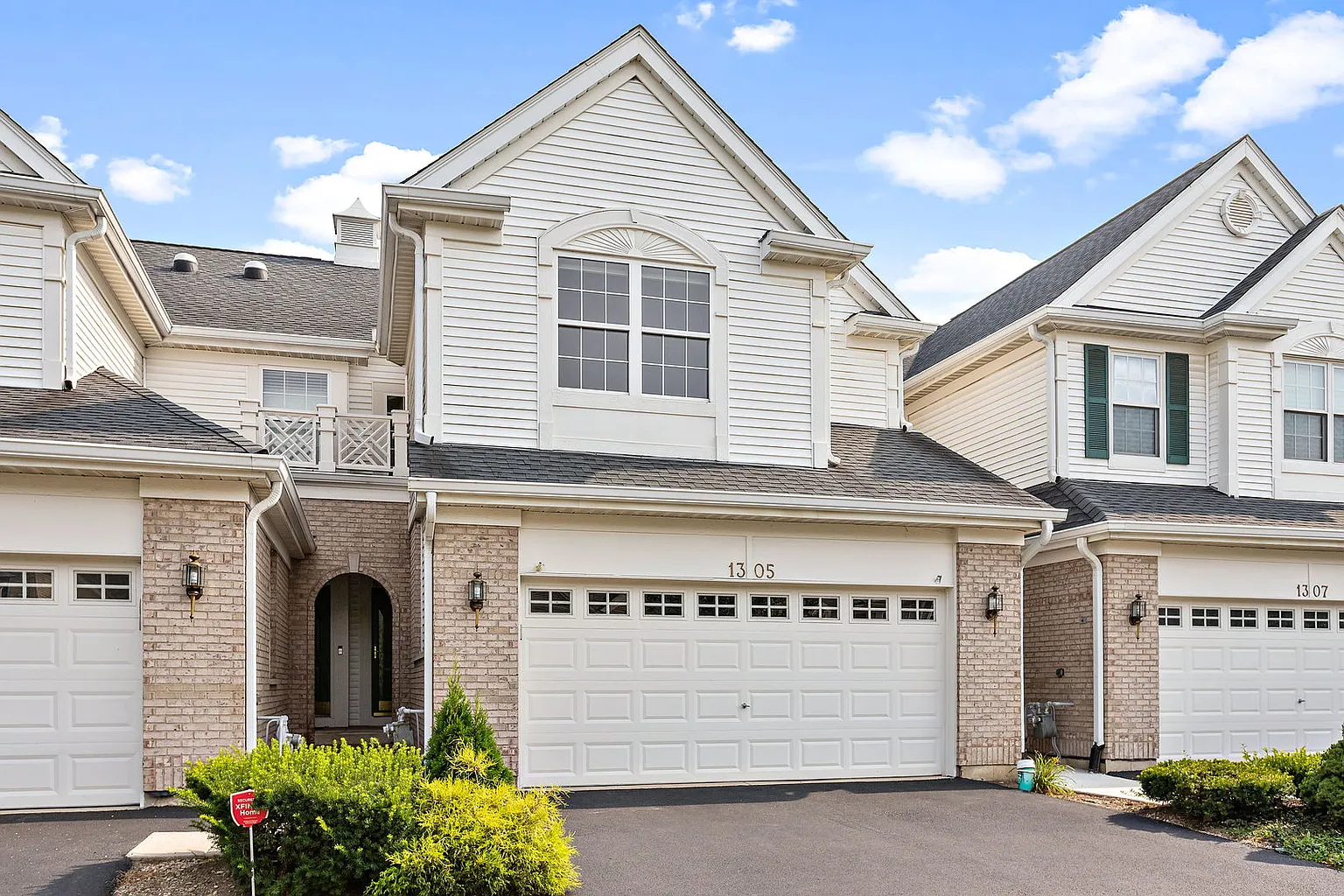1305 Tamarack Dr photo 1
