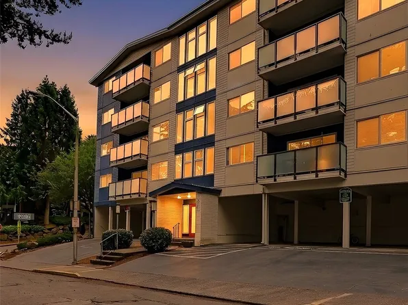 3711 26th Place W #306, Seattle, WA 98199