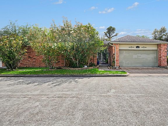 2nd image of 16810 Finewood Way