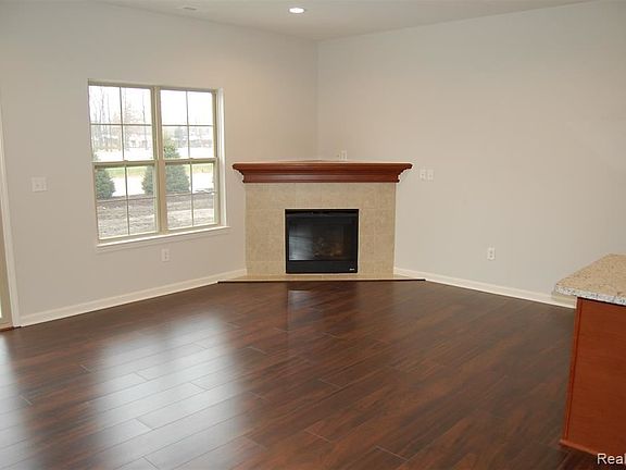 3rd image of 24078 Hemlock Dr #17